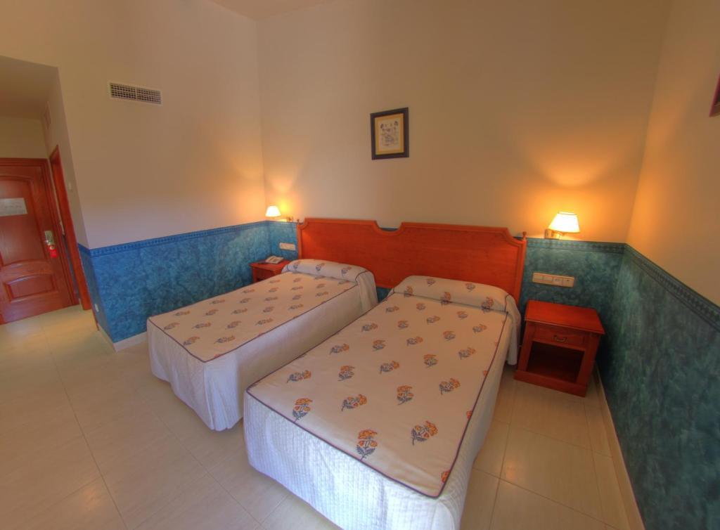 Hotel Avenida Beas de Segura Quarto foto